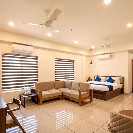Kumbanad Heritage Hotel Vennikulam Exteriér fotografie
