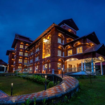 Kumbanad Heritage Hotel Vennikulam Exteriér fotografie