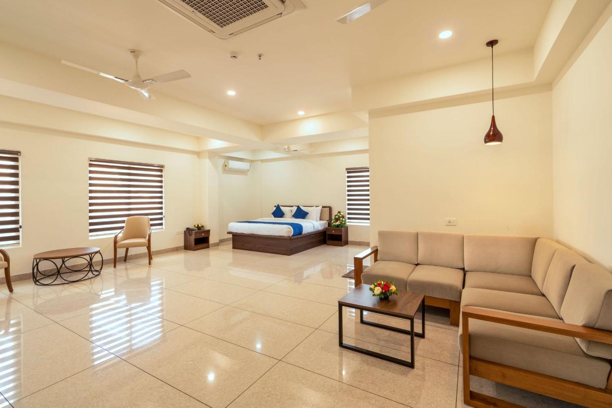 Kumbanad Heritage Hotel Vennikulam Exteriér fotografie