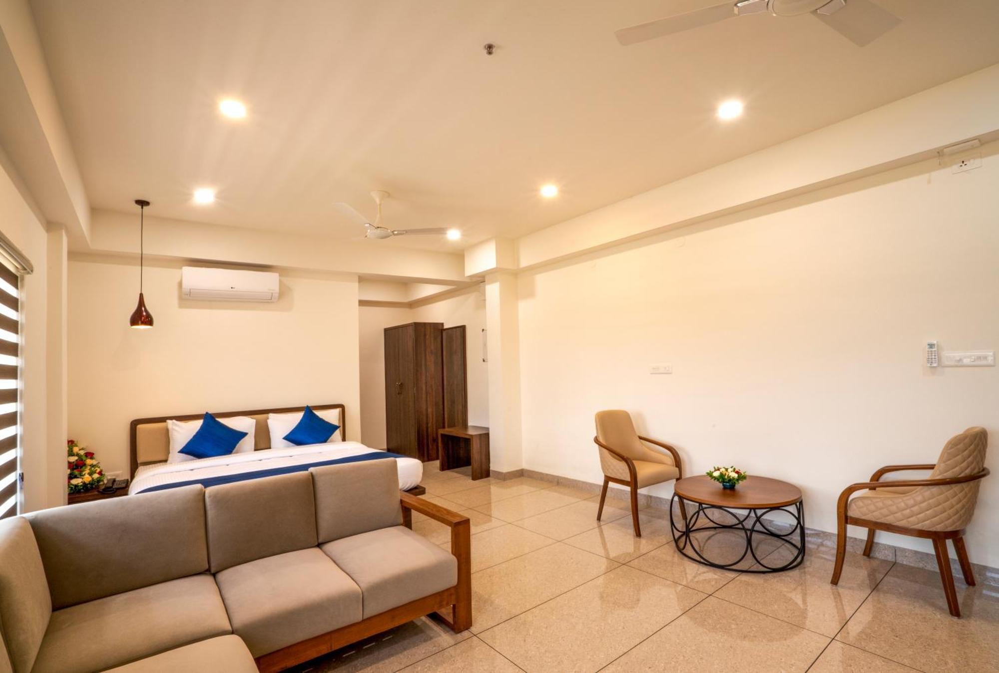 Kumbanad Heritage Hotel Vennikulam Exteriér fotografie