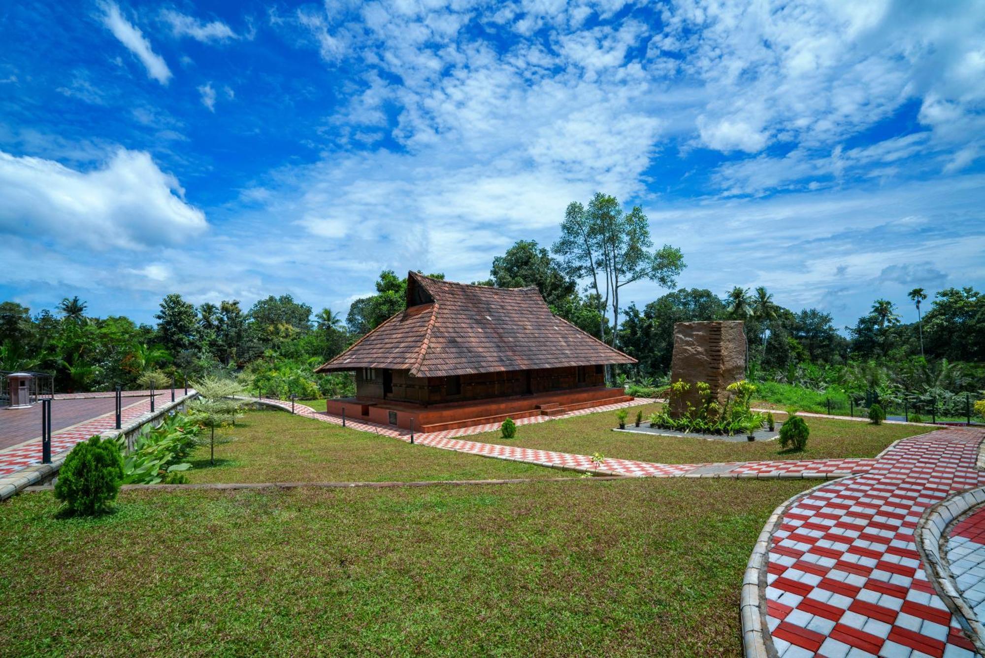 Kumbanad Heritage Hotel Vennikulam Exteriér fotografie
